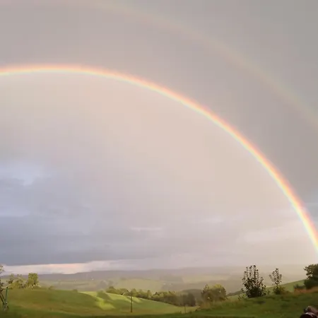 Weitblick Mit Whirlpool Апартаменты Lasel