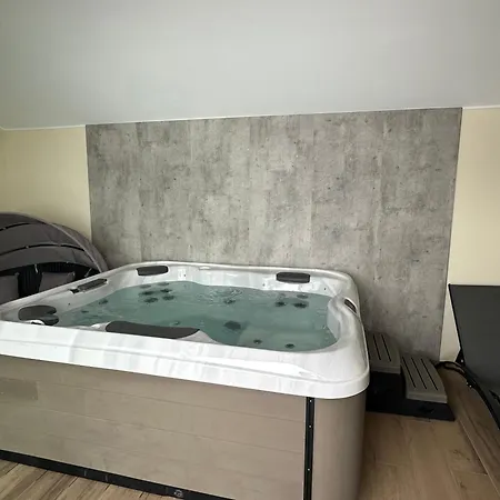 Weitblick Mit Whirlpool * Lasel