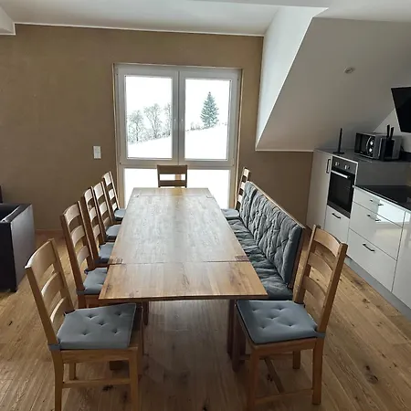 Weitblick Mit Whirlpool * Lasel