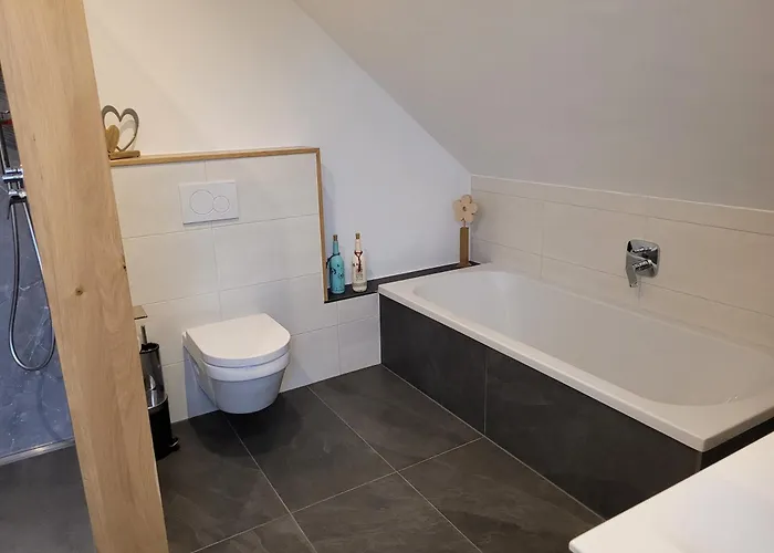 Weitblick Mit Whirlpool Lasel