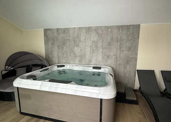 Weitblick Mit Whirlpool * Lasel